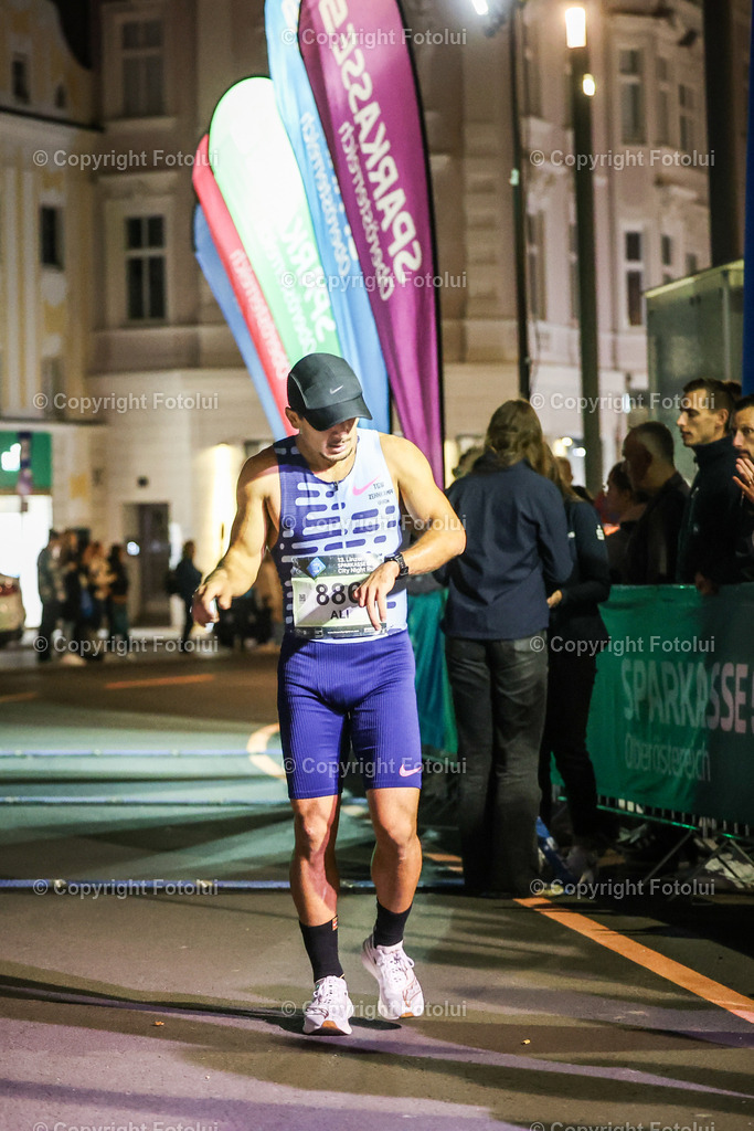 A-BINDER_20240926_0123 | Linz  AUSTRIA,26.Sept..2024 -Night Run Linz, Image shows Photo: Sportmediapics.com/ Manfred Binder