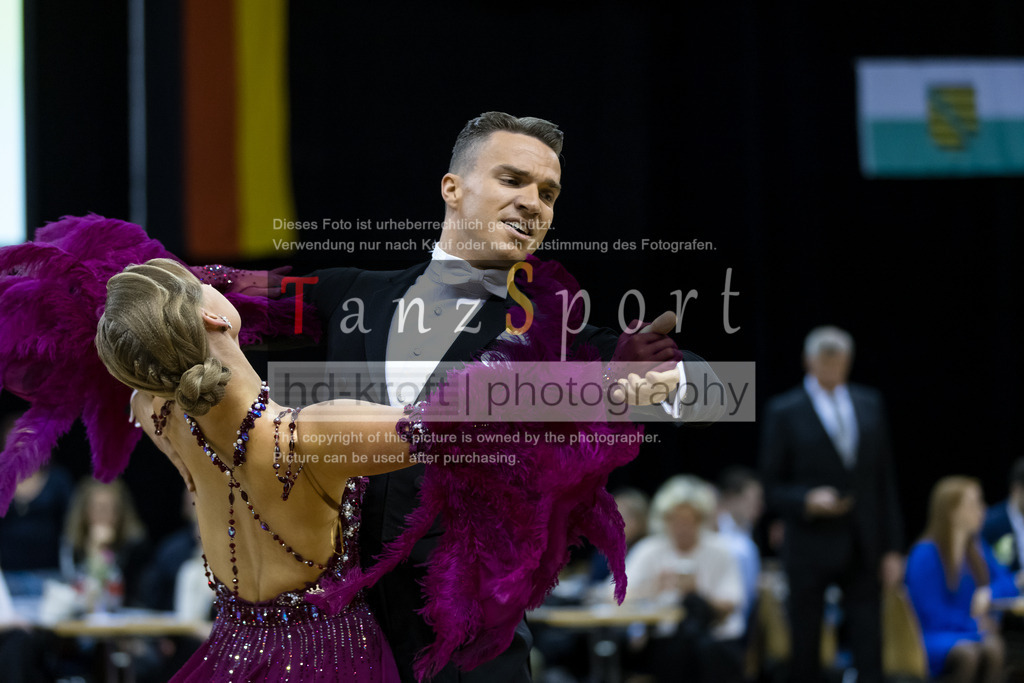 20241102_DC_HGR_Std_08694 | Tanzsportbilder, Standardtanz, Lateintanz, WDSF, DTV, LTVB, dancecomp, goc, hessen tanzt, blaues band der spree, walzer, tango, wiener walzer, slowfox, quickstepp, samba, rumba, cha-cha-cha, paso doble. jive, hd-kroft photography, turniertanzsport
