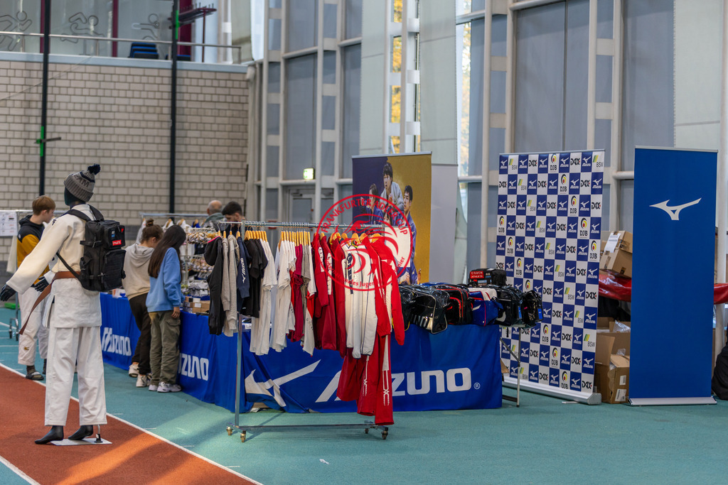 Internationaler Adler Cup 2024 | Foto vom Internationalen Adler Cup Judo Turnier im Sport- und Freizeitzentrum Kalbach im Oktober 2024 - Realisiert mit Pictrs.com