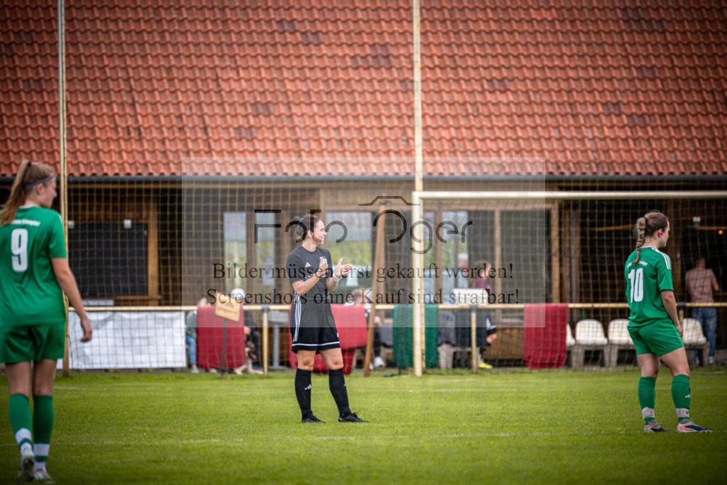 SG Bohmte/Ostercappeln/Schwagstorf - SG Hollenstede / Schwagstorf | Fr.-BZL Weser-Ems Süd · 1. Damen - SG Hollenstede / Schwagstorf · Sportplatz - Realisiert mit Pictrs.com