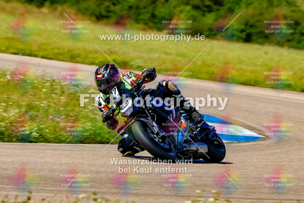 007-3503 | Hier findet Ihr Bilder von Touristenfahrten auf der Nürburgring Nordschleife oder von anderen Veranstaltungen die ich besucht habe. Viel Spass beim Durch Schauen 