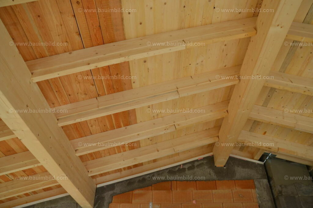 bib-lg09-holzbau-0218 | Nach LV-Leistungsgruppen sortierte Detailfotos über den Bau eines Hauses. Alle Hausbau-Bilder direkt vom Urheber und Autor der Website Haus-Selber-Bauen.com