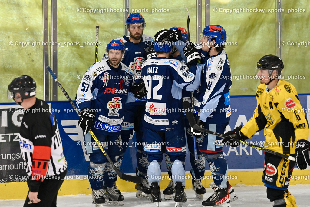 ESC Steindorf vs. EC Hornets Spittal 25.2.2024 | Jubel ESC Steindorf, #57 Wilfan Franz ESC Steindorf, #92 Ratz Patrick ESC Steindorf, #43 Oraze Martin ESC Steindorf, #91 Kravania Kristian ESC Steindorf, ESC Steindorf vs. EC Hornets Spittal 25.2.2024, ESC Steindorf vs. EC Hornets Spittal 25.2.2024 am 25.02.2024 in Steindorf (Ossiachersee Halle), Austria, (Photo by Bernd Stefan)