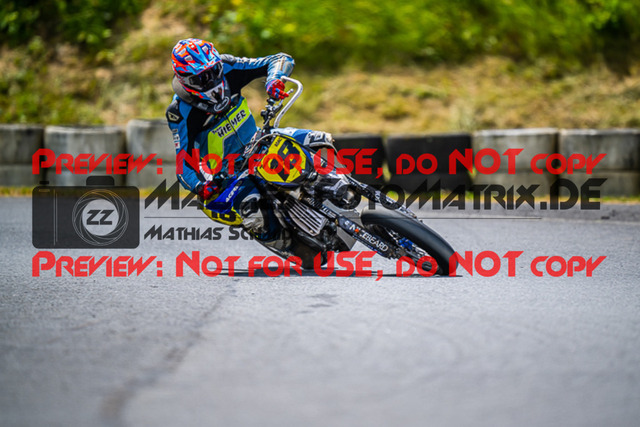 MaZZes_FotoMatrix_220528_1215 | Fotograf Mathias Schmid
Sportfotograf,
Eventfotograf,
Hochzeitsfotograf,
Portraitfotograf