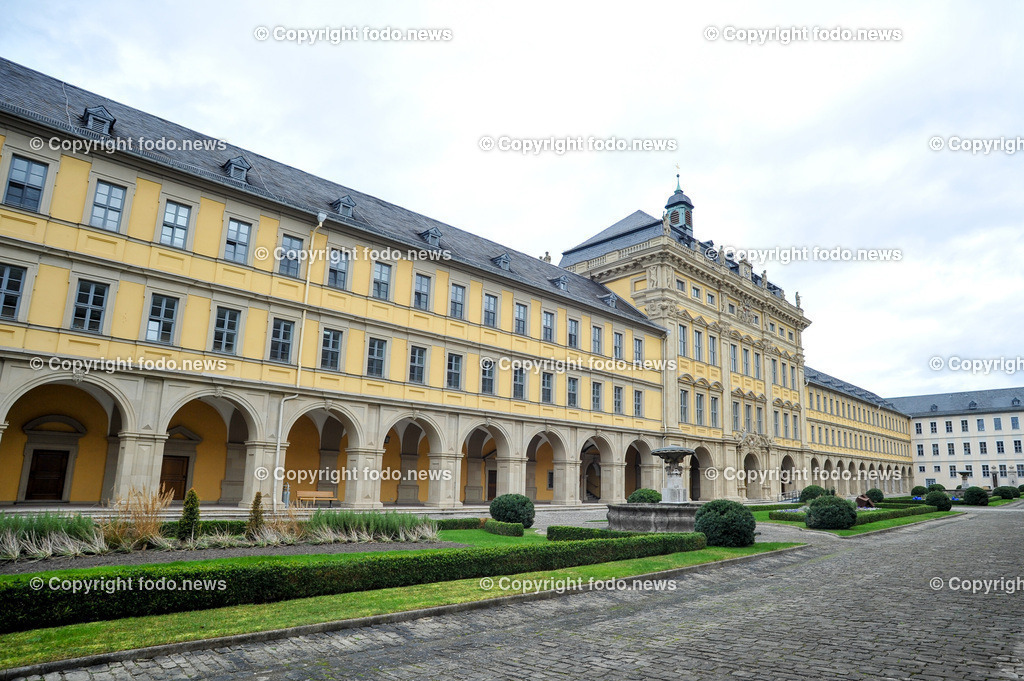 Deutschland_ Bayern_ Wuerzburg_ 12.06.2024-15 | 12.06.2024, Deutschland, GER, Bayern, Wuerzburg im Bild Stadtansichten, Gebauede, Main, Bruecke, Universitaet, Bahnhof, Kaeppele, Marienberg, Festung, Spital, Museum, Sehenswuerdigkeiten, Reise, Feature, Travel, City, Kirche, Church, Dom, kreisfreie Stadt in Bayern, Bezirk Unterfranken