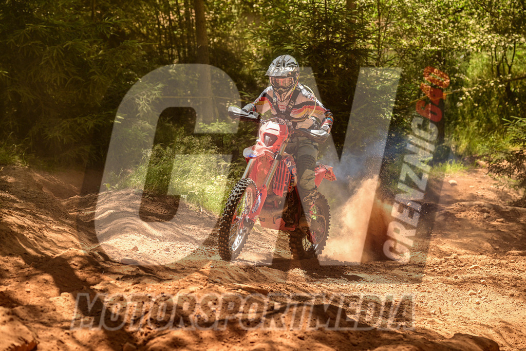 NZ8_2770 | grenznic640