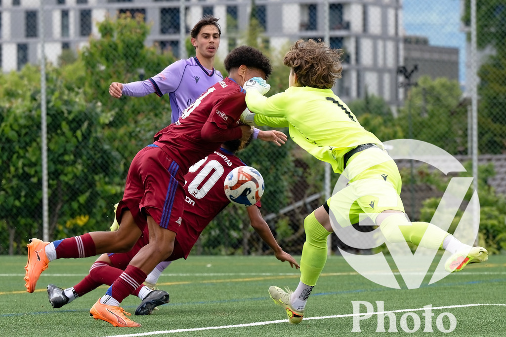 Servette M16  v Bâle M16  - Quarts de finale retour des playoffs de M16 Elite | Geneva, Switzerland - May 16 : during the Quarts de finale retour des playoffs de M16 Elite  match between Servette M16  and Bâle M16  at Stade de Balexert  on May 16 , 2026 in Geneva, Switzerland.