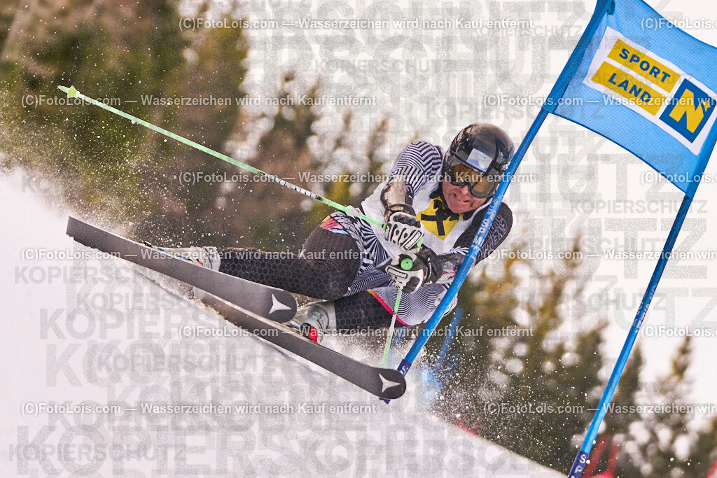 ALP1122_MastersCup-RTL-II_LKHF_Herb Rainer | NÖ Raiffeisen MastersCup, Jugend - Damen - Herren, Riesentorlauf-Rennen 2 auf der Fuchswaldpiste in Lackenhof am Ötscher, durchführender Verein: Schiklub Lackenhof, So 9. Februar 2025.