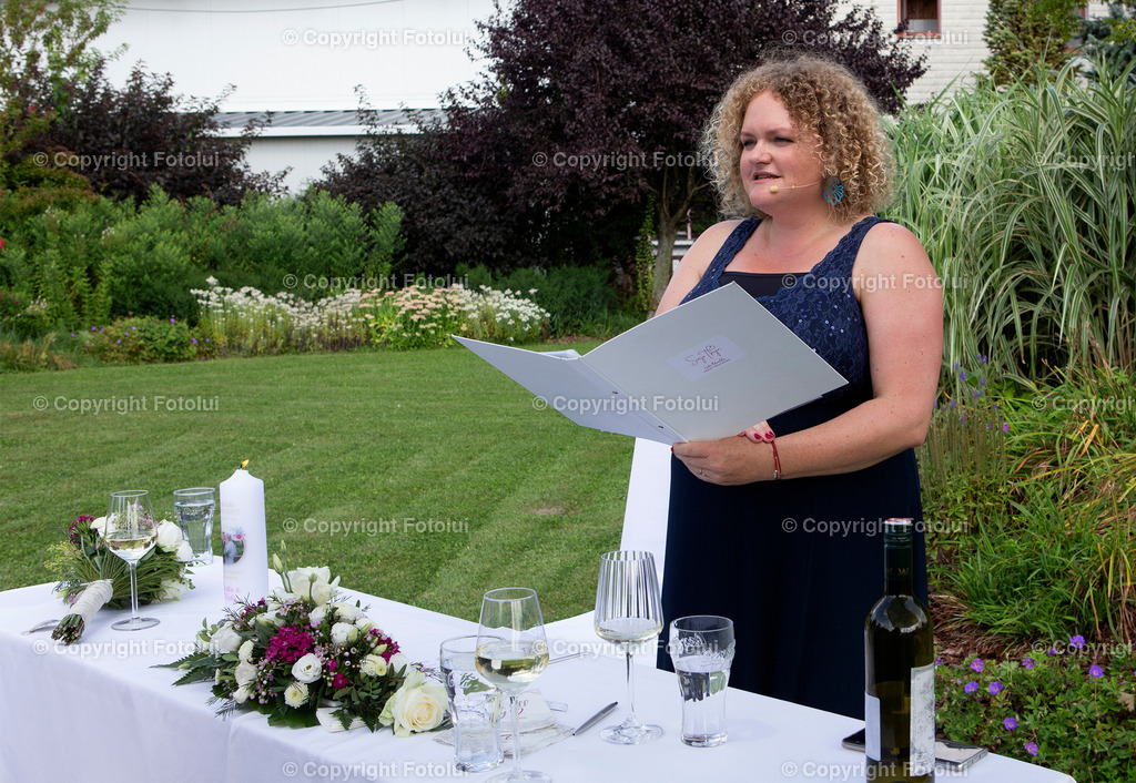 KERSTINFREDYHOCHZEIT_260822_93 | bilder, linz, photo, foto, fussball, sport, fotolui, bundesliga