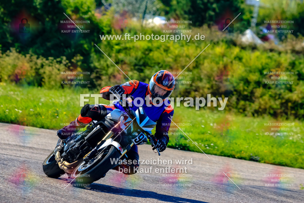 049-2411 | Hier findet Ihr Bilder von Touristenfahrten auf der Nürburgring Nordschleife oder von anderen Veranstaltungen die ich besucht habe. Viel Spass beim Durch Schauen 