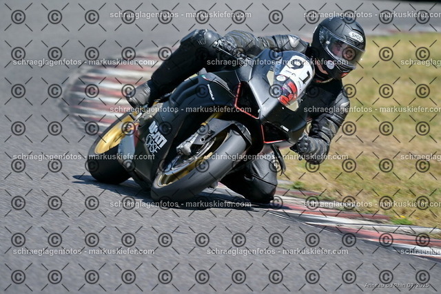 25bt04-0791 | markuskiefer.com - Realisiert mit Pictrs.com