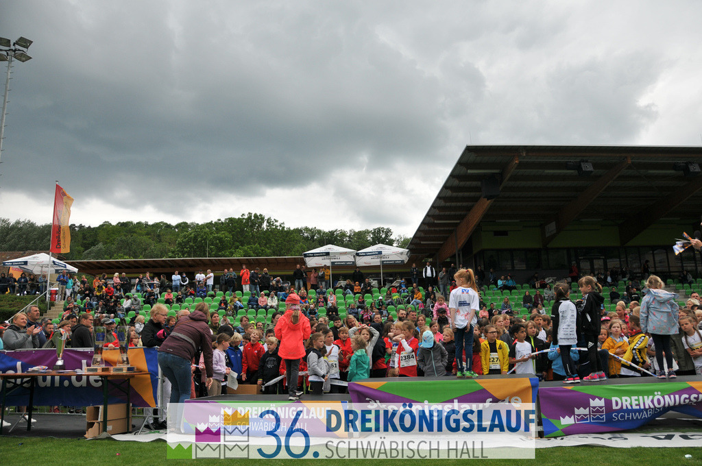 Siegerehrung Optima Sport Park | 3königslauf 2022 Siegerehrung - Realisiert mit Pictrs.com