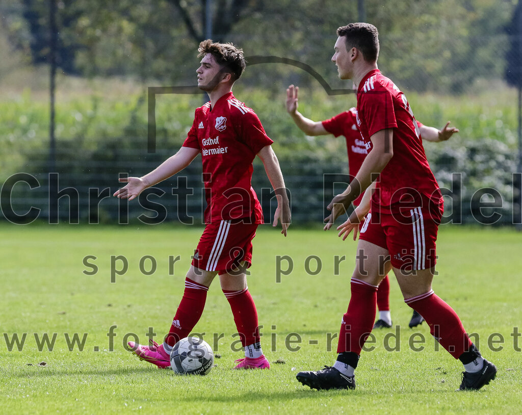 2023-09-17_012_DJK_Ottenhofen_gegen_FC_Finsing_II | Ottenhofen, Deutschland, 17.09.2023:
Fußball, Kreisklasse 2023 / 2024, 7. Spieltag, DJK Ottenhofen gegen FC Finsing II, Endergebnis: 3:0

Luca Kleiner (FC Finsing, #27)

Foto: Christian Riedel / fotografie-riedel.net