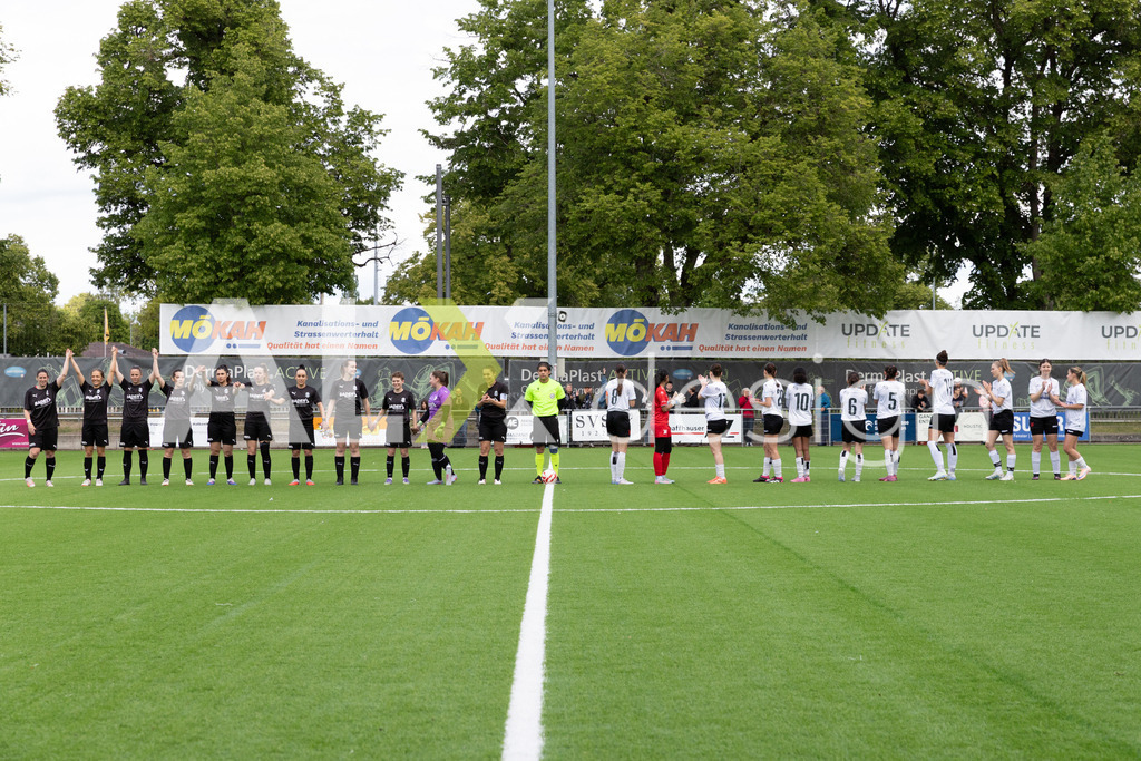 Fußball I Frauen I Saison 2025-2026 I Frauen 3. Liga | FVRZ Gruppe 2 | 18. Spieltag I Spielvereinigung Schaffhausen Damen 1 - Team Furttal Zürich I 17.05.2026 | Hochwertige Sportfotos kaufen & lizenzieren für Medien, Vereine, Agenturen & Sportler:innen. Entdecke professionelle Sportfotografie im Bildshop von Alexander Franzen. - Realisiert mit Pictrs.com