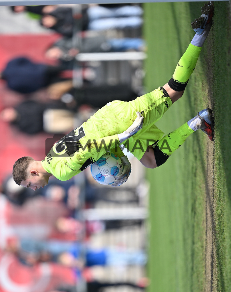 Fußball I Herren I Saison 2025-2026 I Ligue 1 I Spieltag 20. I RC  Strasbourg - PSG | MWMARA - Realisiert mit Pictrs.com