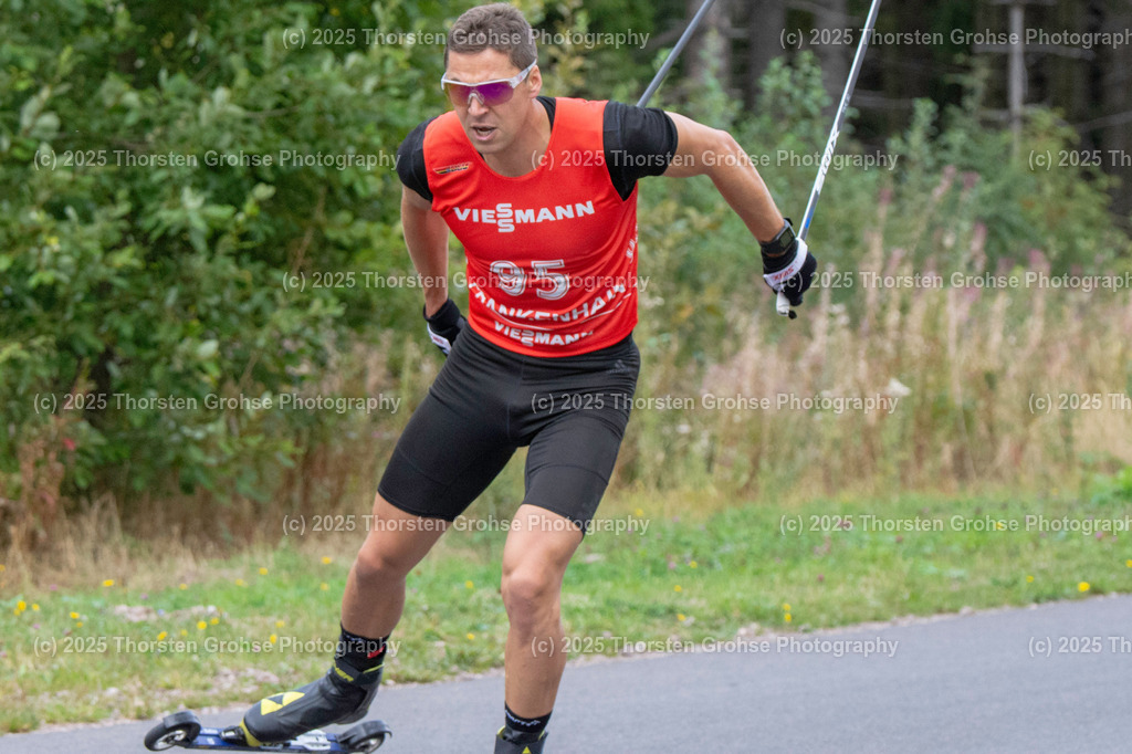Deutsche Meisterschaften Biathlon | Deutsche Meisterschaften Biathlon, Speziallanglauf Maenner am 14.09.2018 in der DKB SKI ARENA in Oberhof, (Deutschland)

Bild: Nawrath Philipp vom SKNesselwang / LpB - Realisiert mit Pictrs.com