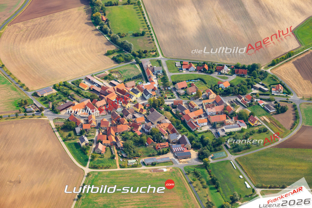 Die Luftaufnahme Siegendorf - Oberschwarzach wurde vom UL-Flugzeug (keine Drohne) aus fotografiert.Hohe Druck- Auflösung-die Geschenkidee!