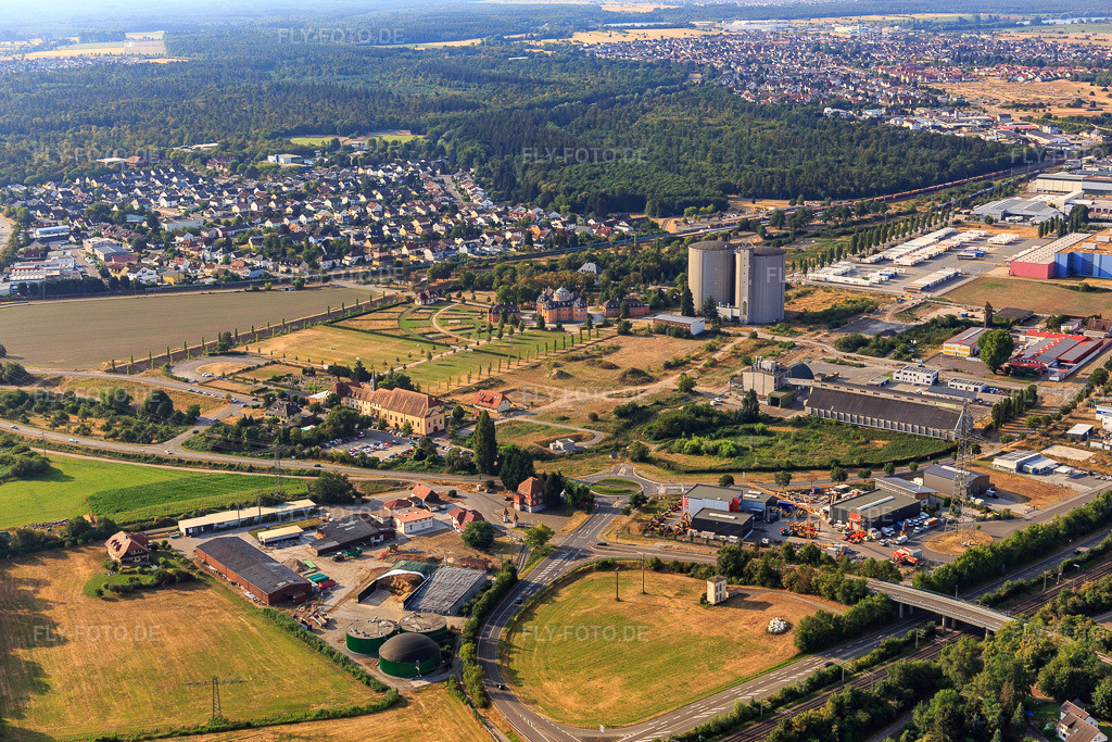 Luftbild: Eremitage Waghäusel in Waghäusel im Bundesland Baden-Württemberg in Deutschland. – Foto: IMG_108921.jpg vom 15.07.2018 durch Werner Riehm/FLY-FOTO.de – Auflösung des Originals: 5295 x 3530 px – Link zu der der Hirsch & Wölfl GmbH - Link öffnet in neuem Fenster