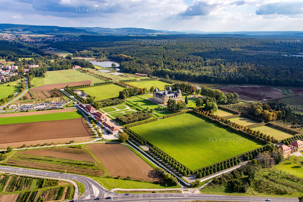 Luftbild: Park und Schloss Seehof in Memmelsdorf im Bundesland Bayern in Deutschland. – Foto: IMG_073775.jpg vom 27.09.2014 durch Werner Riehm/FLY-FOTO.de – Auflösung des Originals: 5198 x 3465 px – Bayerische SchlösserverwaltungSchlösser Schloss Seehof