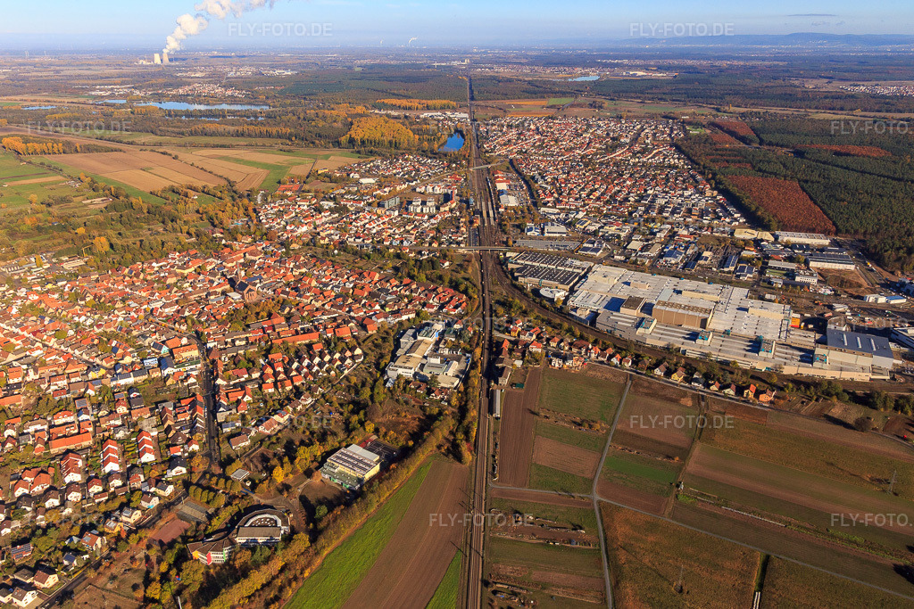 Luftbild: SEW-EURODRIVE GmbH & Co KG im Ortsteil Graben in Graben-Neudorf im Bundesland Baden-Württemberg in Deutschland. Foto: IMG_112217.jpg vom 02.11.2018 durch Werner Riehm/FLY-FOTO.deWWW.SEW-EURODRIVE.DE