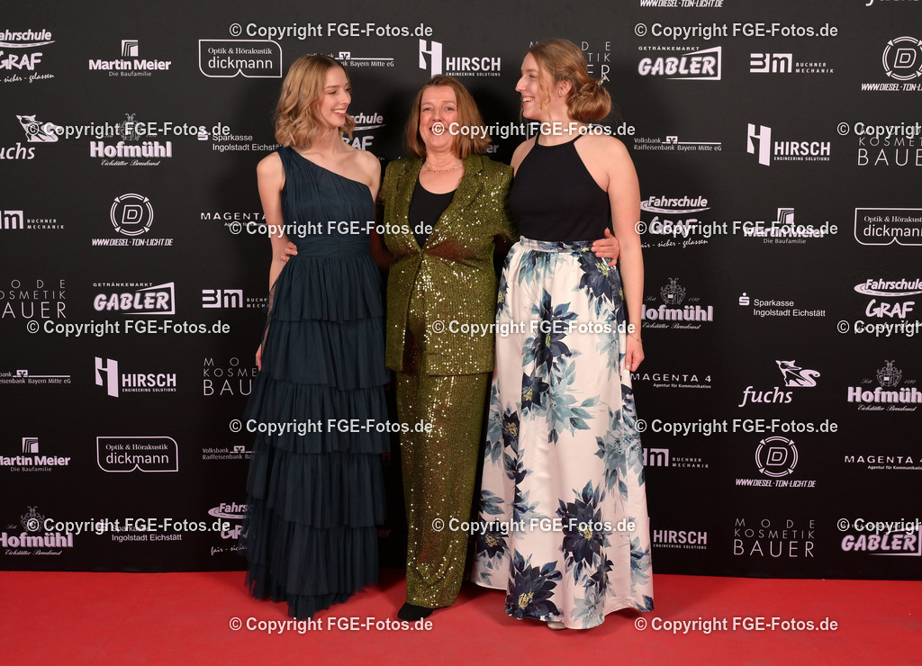 20240128-fge-fotos-0463 | Hofball der FGE am 28.01.2024 im Alten Stadttheater in Eichstätt. - Realisiert mit Pictrs.com