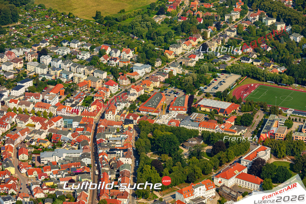 Luftaufnahme Mollistraße Bad Doberan - Die Luftaufnahme wurde 2025 vom UL-Flugzeug heraus erstellt ( ohne Drohne ) - Hochauflösende Luftaufnahme - für professionelle Ausdrucke geeignet. Die Geschenkidee !Mit Lizenz und Bildrechte bestellbar