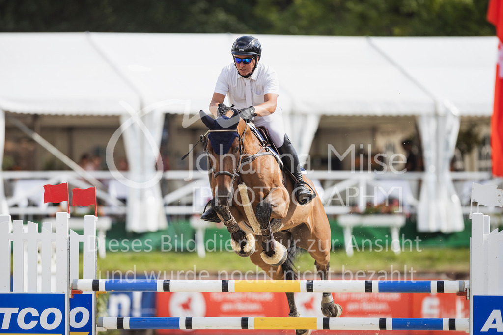 250711_BHO_2Ph-M2-2-820 | Deine schönsten Turniermomente als professionelle Fotos! Entdecke hochwertige Pferdesport-Fotografie im Online-Shop. Jetzt Fotos finden & bestellen!