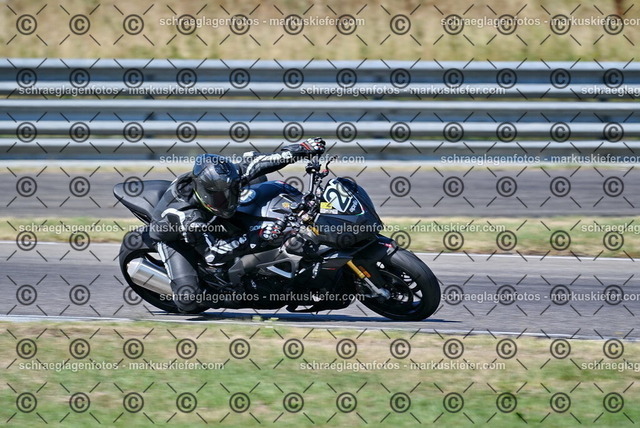 26bt04-0545 | markuskiefer.com - Realisiert mit Pictrs.com