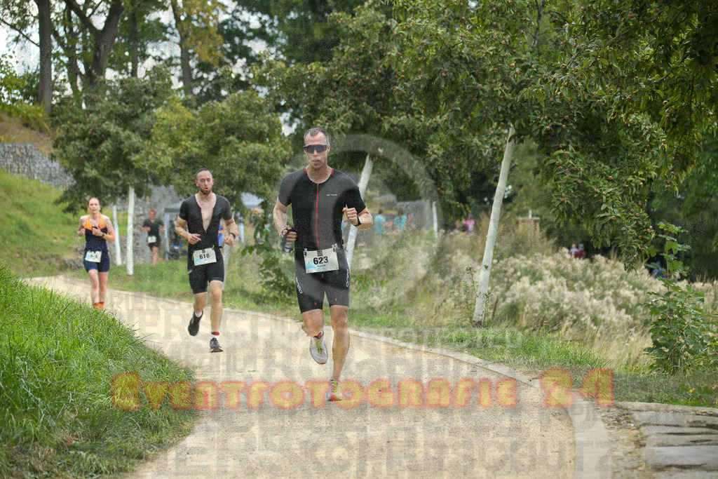 250824_1425_EX1_6139 | Sportfotografie im Rhein-Sieg Kreis, Köln, Bonn, NRW, Rheinland Pfalz, Hessen, etc. Unser Tätigkeitsfeld umfasst den Laufsport vom Volkslauf über den Marathon, Duathlon, Triathon bis zum Ultralauf wie Kölnpfad Ultra oder Schindertrail.