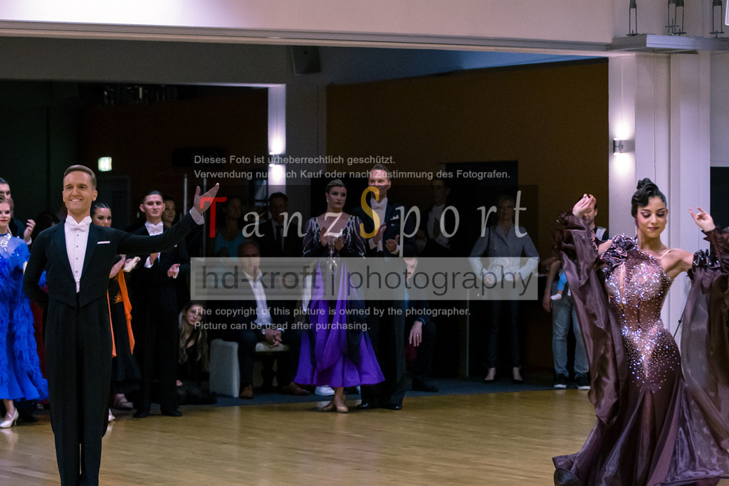 20250906_LM_By_HGR-S-Std_7125 | Tanzsportbilder, Standardtanz, Lateintanz, WDSF, DTV, LTVB, dancecomp, goc, hessen tanzt, blaues band der spree, walzer, tango, wiener walzer, slowfox, quickstepp, samba, rumba, cha-cha-cha, paso doble. jive, hd-kroft photography, turniertanzsport