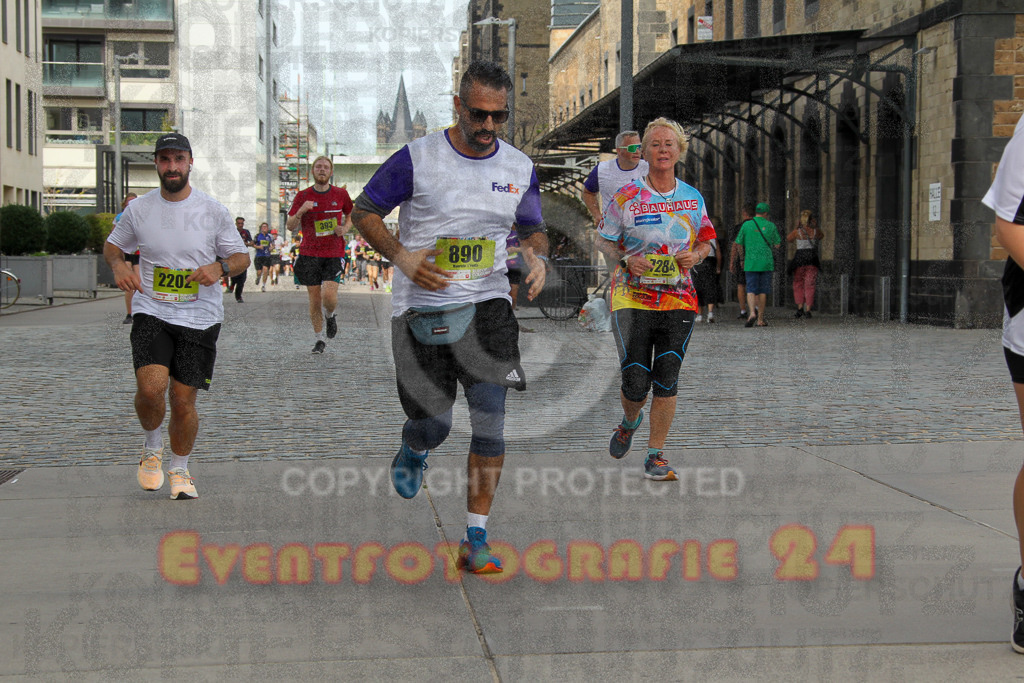 250920_1331_EV4_5885 | Sportfotografie im Rhein-Sieg Kreis, Köln, Bonn, NRW, Rheinland Pfalz, Hessen, etc. Unser Tätigkeitsfeld umfasst den Laufsport vom Volkslauf über den Marathon, Duathlon, Triathon bis zum Ultralauf wie Kölnpfad Ultra oder Schindertrail.