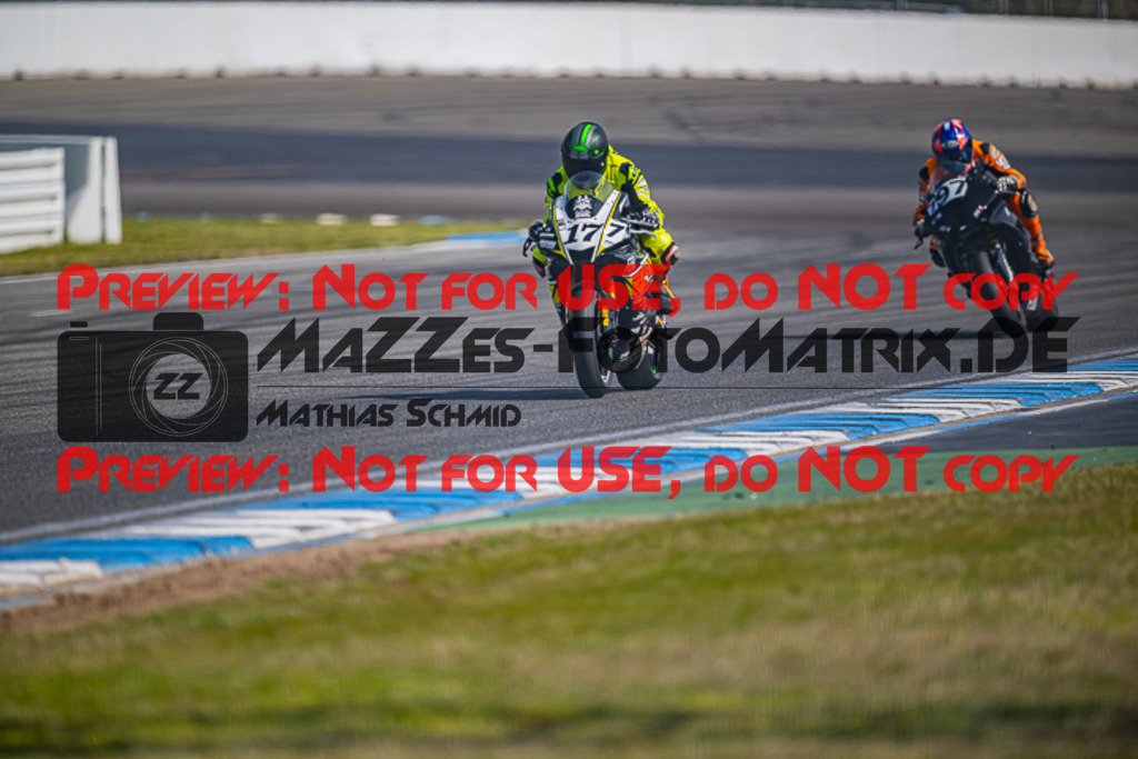 MaZZes_FotoMatrix_230410_9003 | WEISS