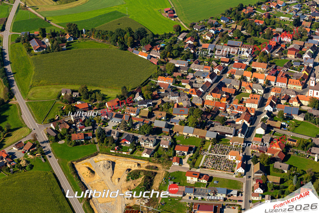 Das Luftbild der Stadt Winklarn wurde 2021 vom Flugzeug heraus erstellt (keine Drohne) Aufnahmehöhe ca.450 Meter- hohe Bildauflösung und Druck-Qualität garantiert!