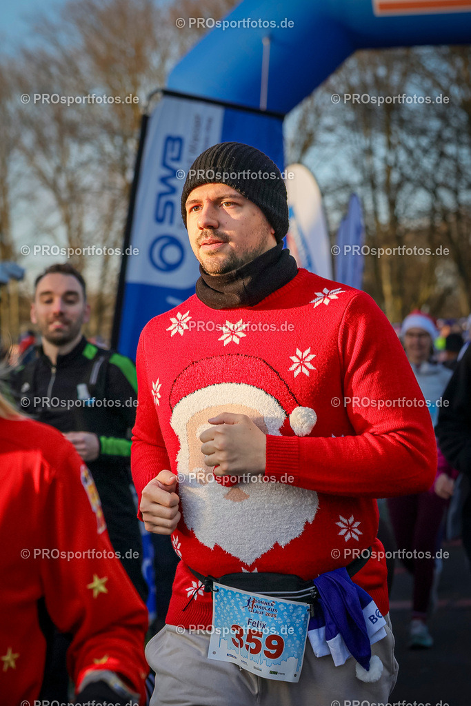 6. Bonner Nikolauslauf; Bonn, 14.12.2025 | Impressionen vom 6. Bonner Nikolauslauf am 14.12.2025 in Bonn (Nordrhein-Westfalen). 