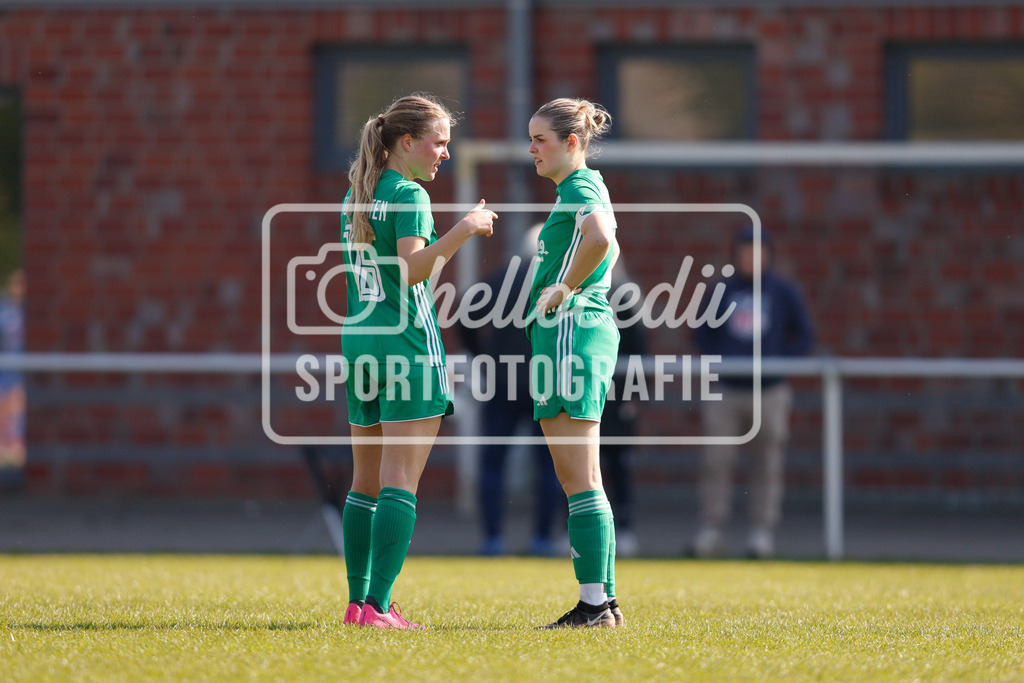 Fußball I Frauen I Saison 2025-2026 I Oberliga Niedersachsen I 17. Spieltag I TuS Lutten - BW Hollage-75 | realhellocedii - Realisiert mit Pictrs.com