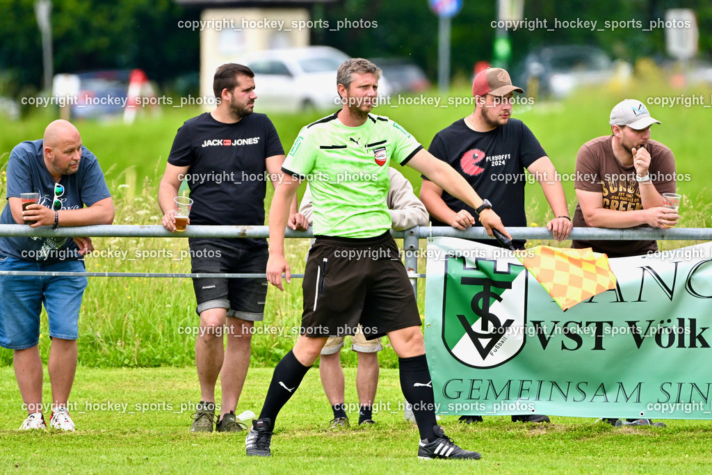 ATUS Velden vs. VST Völkermarkt | Dominik Sodamin Referee, ATUS Velden vs. VST Völkermarkt, ATUS Velden vs. VST Völkermarkt am 30.05.2024 in St. Egyden (Sportpark St. Egyden), Austria, (Photo by Bernd Stefan)