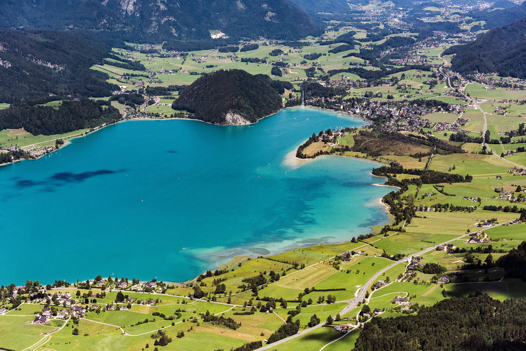 dr__0010183.jpg | STROBL 05.07.2017 Dorfkern an den See- Uferbereichen des Wolfgangsee in Strobl in Salzburg, Österreich. // Village on the lake bank areas of Wolfgangsee in Strobl in Salzburg, Austria. Foto: Daniel Reiter