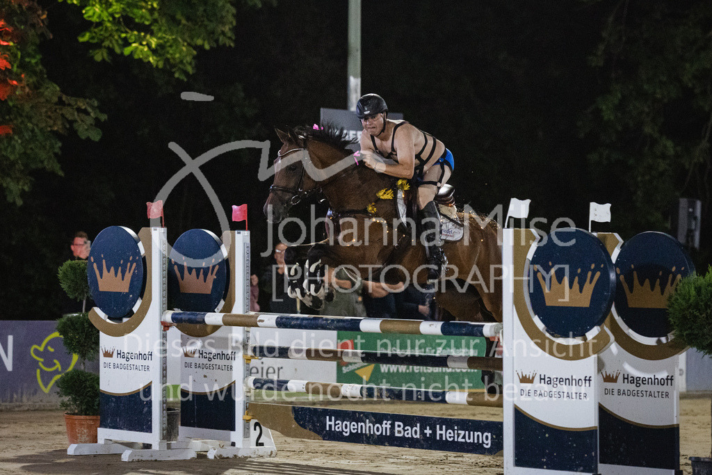 230827_Delbrueck_Kostuem-812 | Deine schönsten Turniermomente als professionelle Fotos! Entdecke hochwertige Pferdesport-Fotografie im Online-Shop. Jetzt Fotos finden & bestellen!