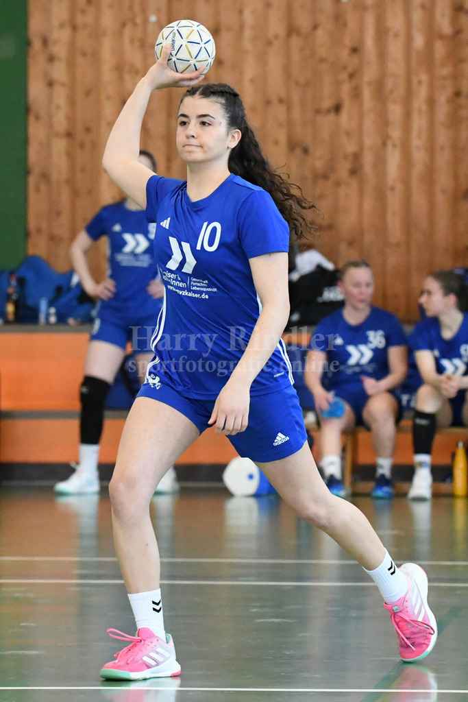 SSG Metten Damen :  HSG Schwab/kirchen | Elena Krizanac (SSG Metten Damen) - Realisiert mit Pictrs.com