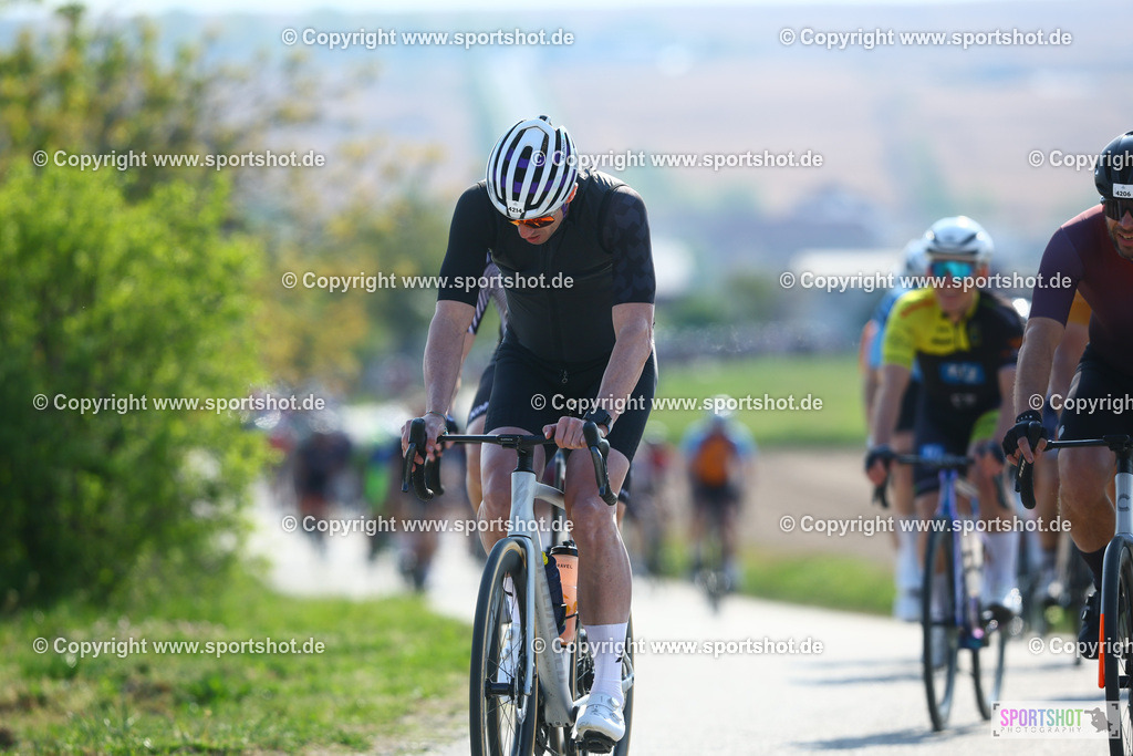 244_TRA55412 | Neusiedlersee Radmarathon 2026@sportshot_your_pictrs #yourpictures#roadtowm2029 #nrm #neusiedlerseeradmarathon #neusiedlersee #neusiedlerseetourismus #burgenland #mörbisch #nrm26 #burgenlandtourismus #voglundco #poweredbyburgenlandtourismus #radsport #rad #marathon #ucigranfondo #visitburgenland #ucigranfondoworldseries