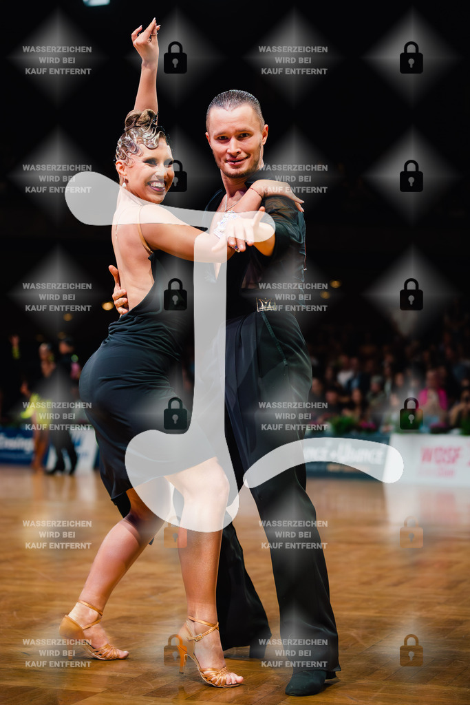 GOC 2025 - WDSF GrandSlam Latin 98th-99th (95) Germo-Carl Somer _ Laura Laasik (Estonia)-2025-08-23-1907 | Webshop for digital downloads and prints of dance sport, event & show photographer Julian Link - Realisiert mit Pictrs.com