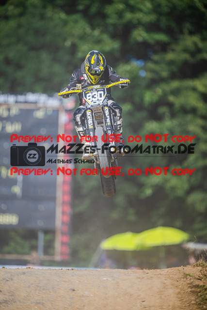 MaZZes_FotoMatrix_220702_3383 | UE40