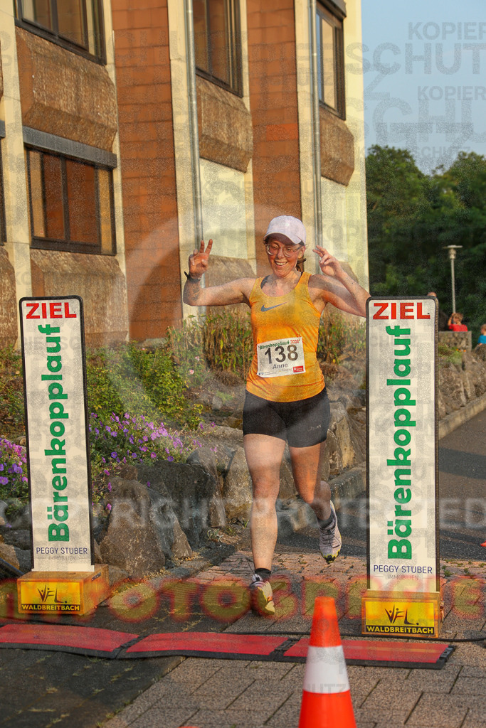 240802_1933_EX1_6563 | Sportfotografie im Rhein-Sieg Kreis, Köln, Bonn, NRW, Rheinland Pfalz, Hessen, etc. Unser Tätigkeitsfeld umfasst den Laufsport vom Volkslauf über den Marathon, Duathlon, Triathon bis zum Ultralauf wie Kölnpfad Ultra oder Schindertrail.