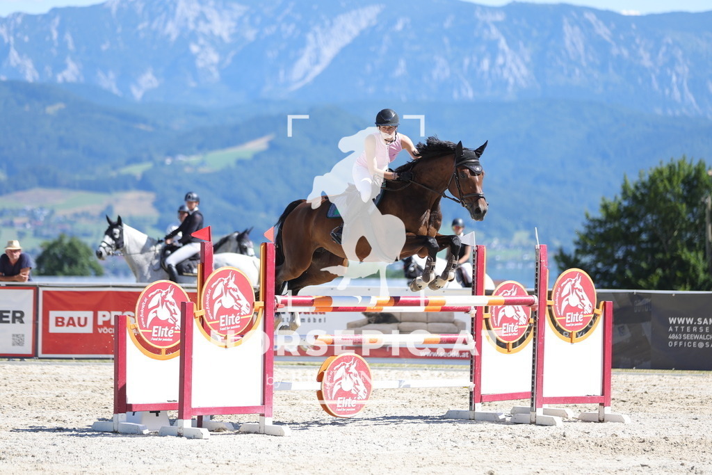 0P6A3657 | Willkommen bei Brunnmayr - Design & Fotografie – Ihrem Spezialisten für Reitturniere und Pferdeveranstaltungen in Oberösterreich, Salzburg und Bayern! Seit über 17 Jahren sind wir leidenschaftlich dabei.