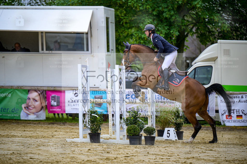 Reitturnier Lienen | Entdecke hochwertige Reitturnierfotos von Foto Oger. Professionell, emotional und authentisch – jetzt Lieblingsmomente im Shop bestellen. - Realisiert mit Pictrs.com