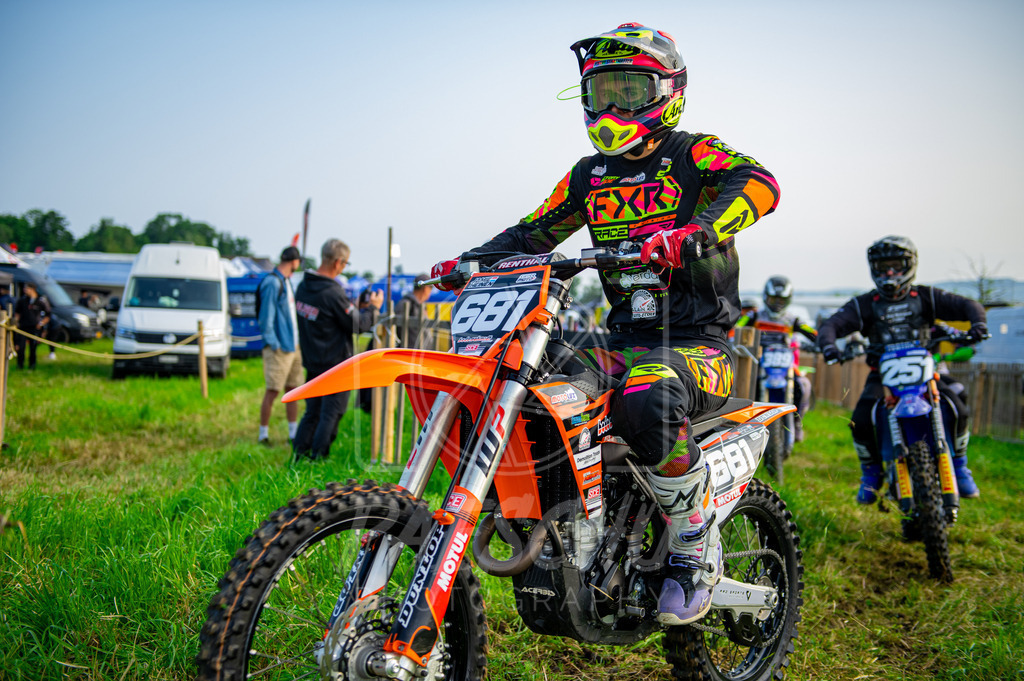 MX 2 (16) | Paeschuphoto Shop - Wer nicht sucht der auch nicht findet.Ob Motocrossbilder oder von einem besuchtem Spiel, Hauptsache Action. - Realisiert mit Pictrs.com