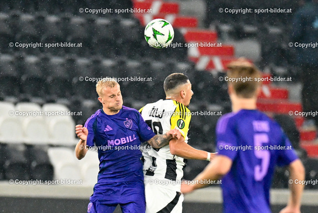AUT, Fussball UEFA Conference League MD1, LASK (AUT) vs Djurgardens IF (SWE) | 03.10.2024, Oberoesterreich Arena Linz, AUT, UEFA Conference League MD1, LASK (AUT) vs Djurgardens IF (SWE), im Bild Viktor Bergh of Djurgardens IF vs Robert Zulj of Lask// UEFA Conference League MD1, LASK Linz (AUT) vs Djurgardens IF (SWE) in Linz, Austria on 2024/10/03