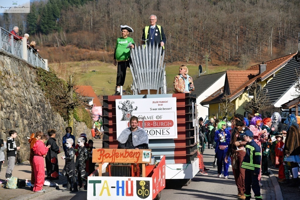 FaMoUmzug-049-RA | Fotoblog Schwarzwald, Foto Blog Wiesental, Pfaffenberg, Winterzauber, Zeller Bergland, Zell im Wiesental, Fotoblog Wiesental, Landschaftsfotos, Bilder Wiesental, Natur, Naturbilder, Fastnacht, Zeller Fastnacht, Zeller Fasnacht, Zeller Bergland, Belchen, - Realisiert mit Pictrs.com