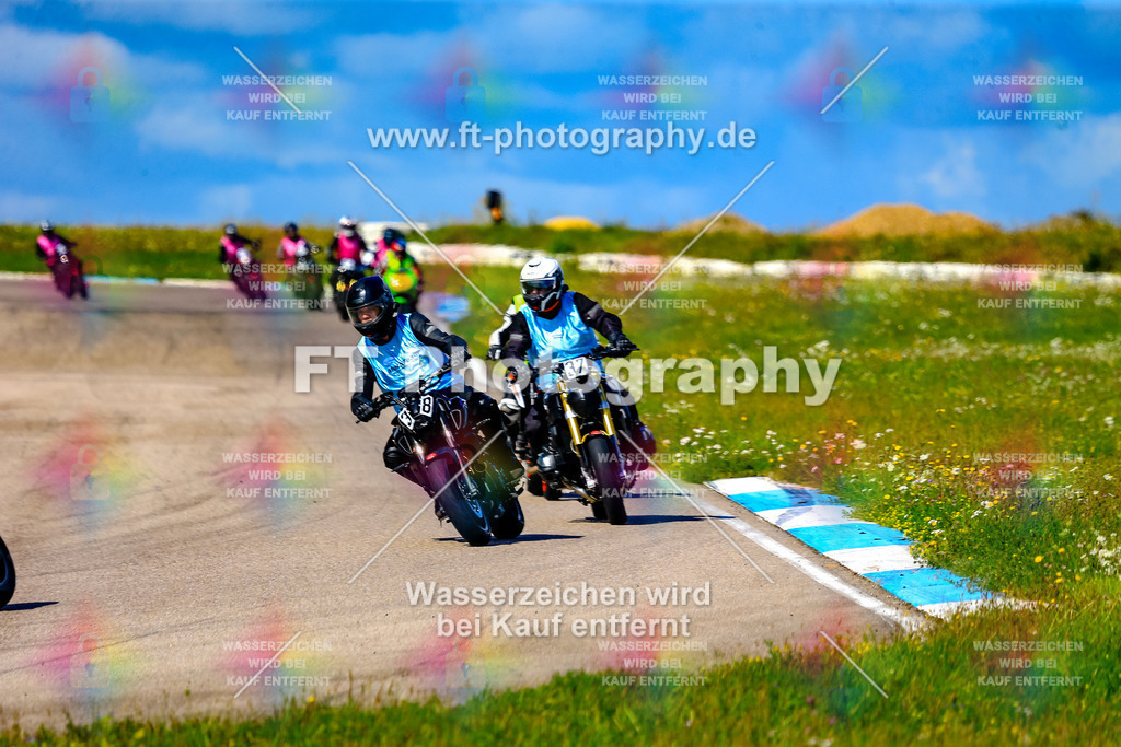 038-5880 | Hier findet Ihr Bilder von Touristenfahrten auf der Nürburgring Nordschleife oder von anderen Veranstaltungen die ich besucht habe. Viel Spass beim Durch Schauen 