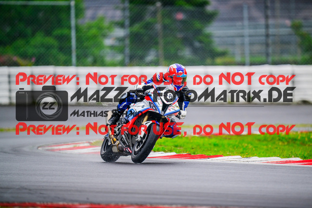 MaZZes_FotoMatrix_240804_6007705_0323 | Fotograf Mathias Schmid
Sportfotograf,
Eventfotograf,
Hochzeitsfotograf,
Portraitfotograf